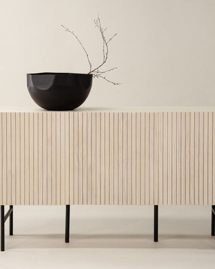 Björkön senkki 150 cm - valkolakattu / viilu - #KalusteDuo_#Huonekaluliike_Säilytyskaluste