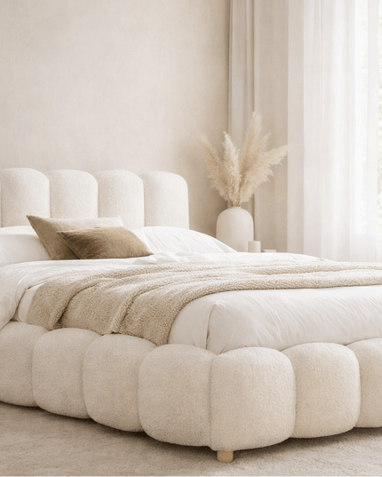 Bubble Haven – sängynrunko 160×200 cm bouclé‑kankaalla - #KalusteDuo_#Huonekaluliike_Sänky
