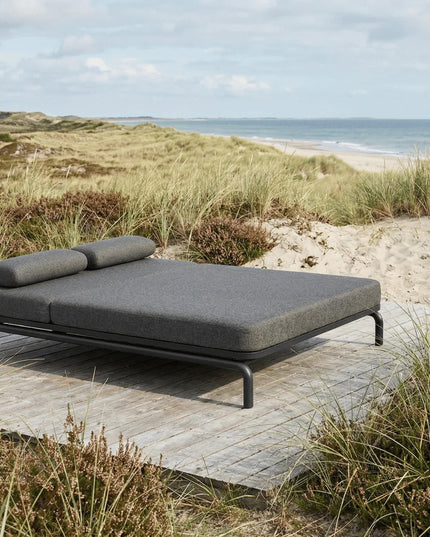 Kirra Double Sunbed - hiekka tai harmaa väri - KalusteDuo_Huonekaluliike_Aurinkovuode