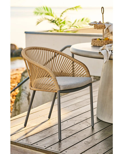 Novella terassituoli beige/hiekka - House Nordic - KalusteDuo_Huonekaluliike_nojatuoli ulkokäyttöön