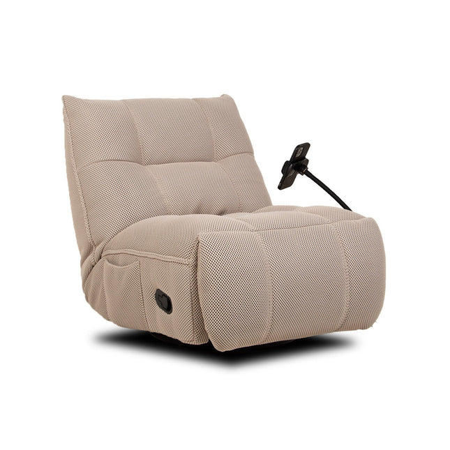 Vibe – beige recliner‑tuoli keinulla, 360° käännöllä ja puhelinpidikkeellä - #KalusteDuo_#Huonekaluliike_recliner tuoli